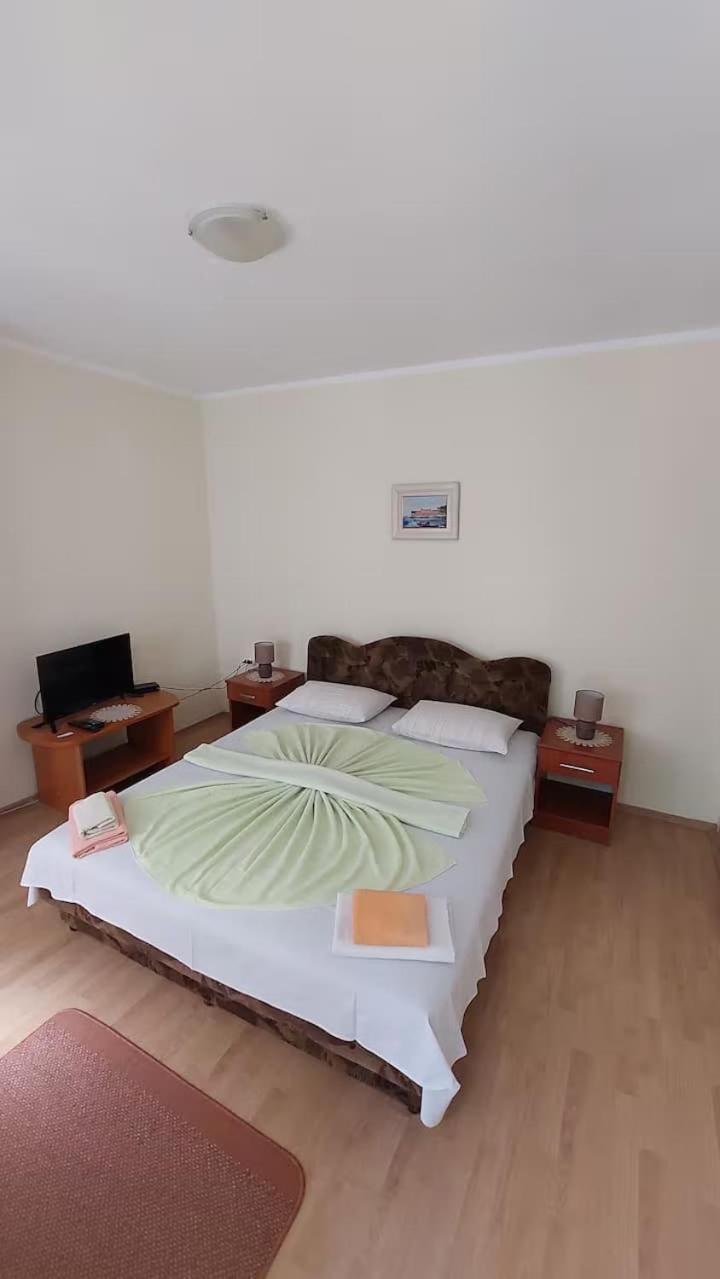 Apartments Marina Bečići Luaran gambar