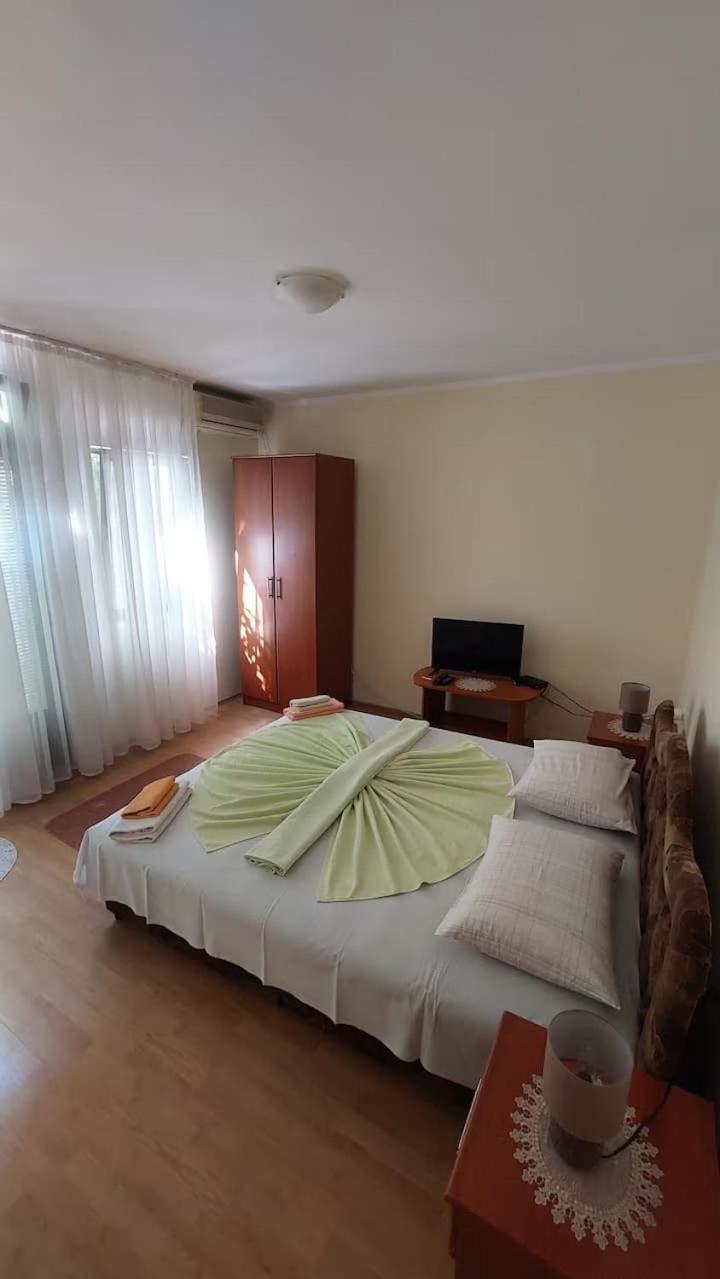 Apartments Marina Bečići Luaran gambar