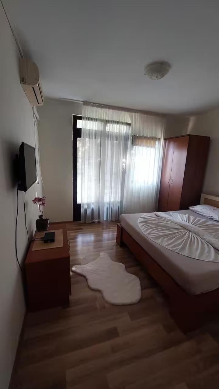 Apartments Marina Bečići Luaran gambar